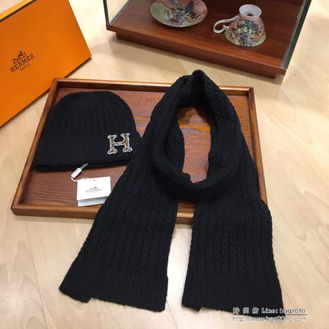 愛馬仕HERMES 新款兔絨加羊絨 百搭款帽子圍巾套裝 LLWJ8498